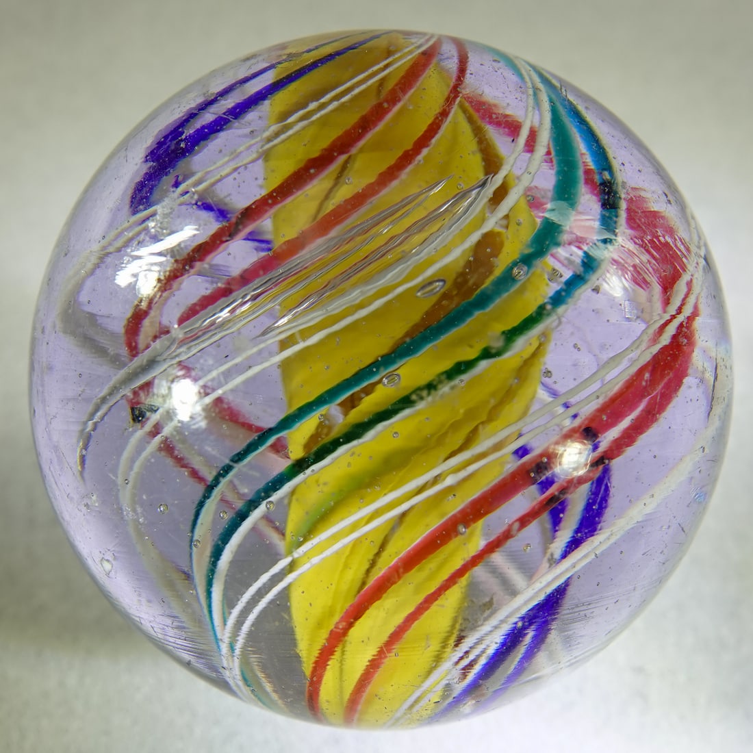 SWIRL, Solid Core. 1-15/16". Mint(-) (9.0). - 6