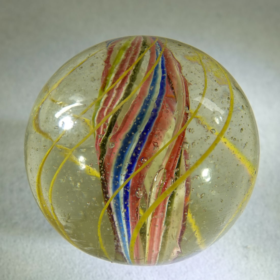 SWIRL, Divided Core. 1-11/16". Near Mint (8.5). (1 of 6)