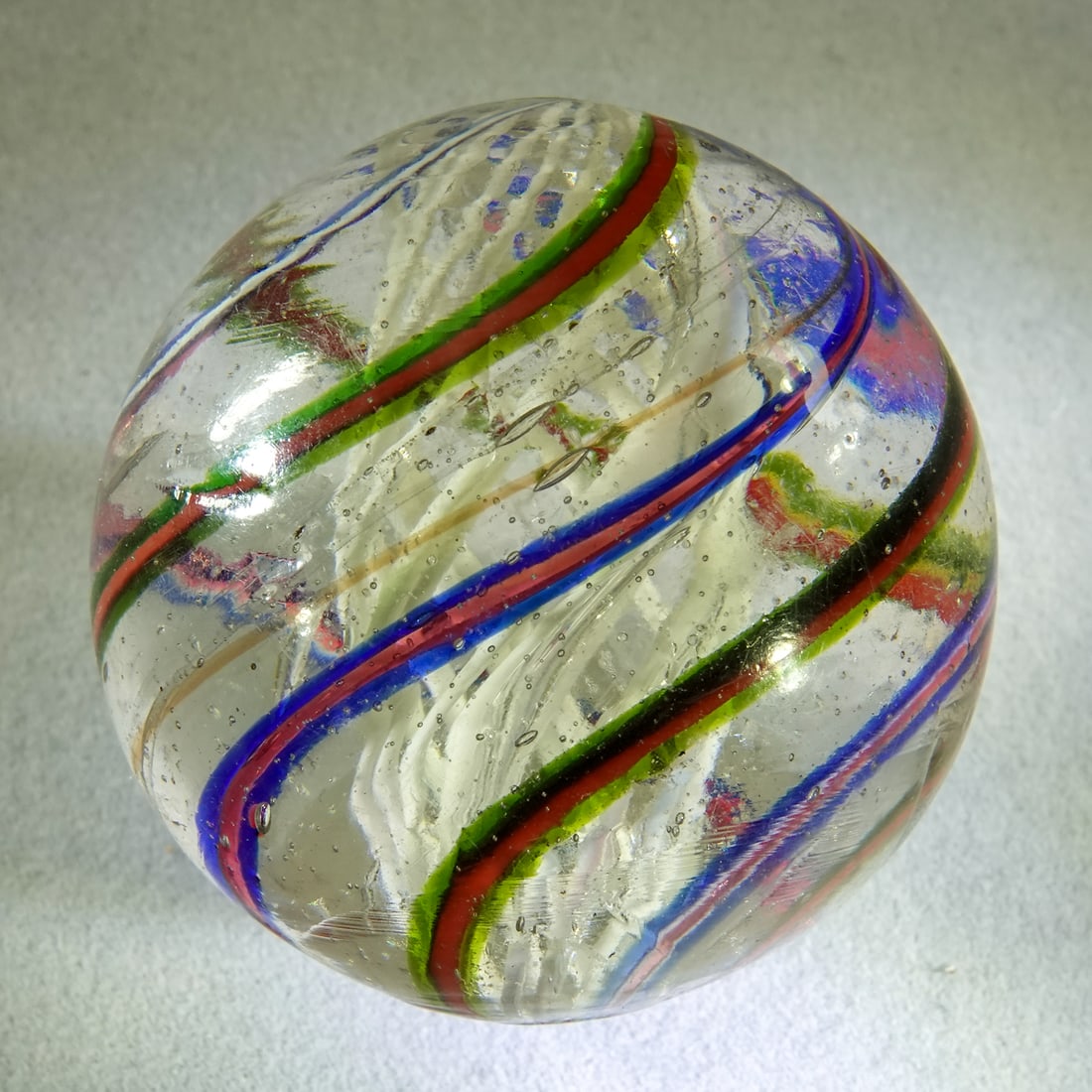 SWIRL, Latticinio Core. 1-11/16". Mint (9.8).: SWIRL, Latticinio Core. White Latticinio Core Swirl.. Germany, circa 1860-1920. 1-11/16". Mint (9.8).