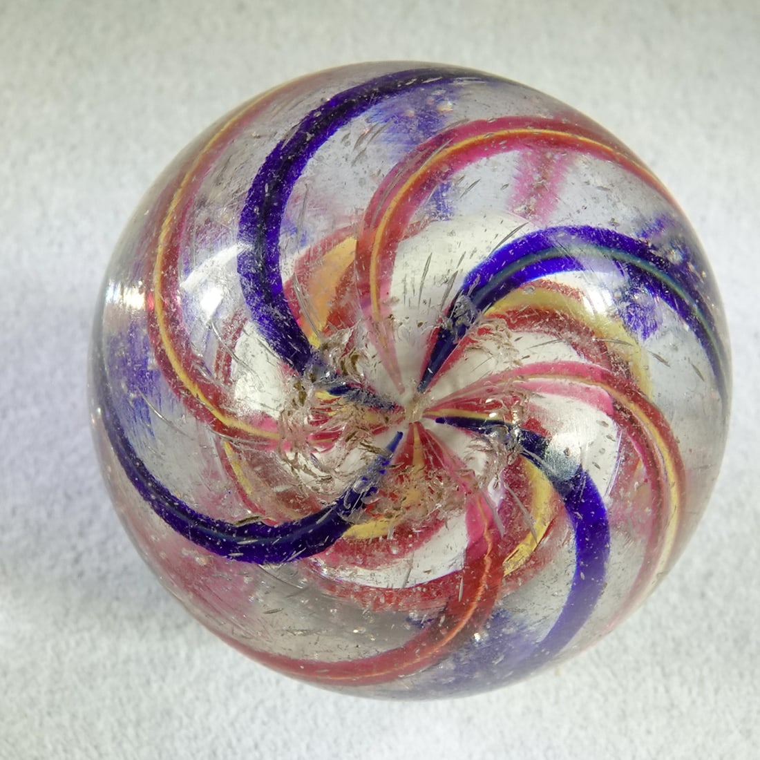 SWIRL, Solid Core. 1-3/16". Mint(-) (9.2). - 6
