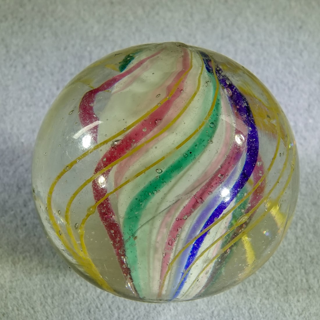 SWIRL, Solid Core. 1-1/16". Mint (9.9). (1 of 6)