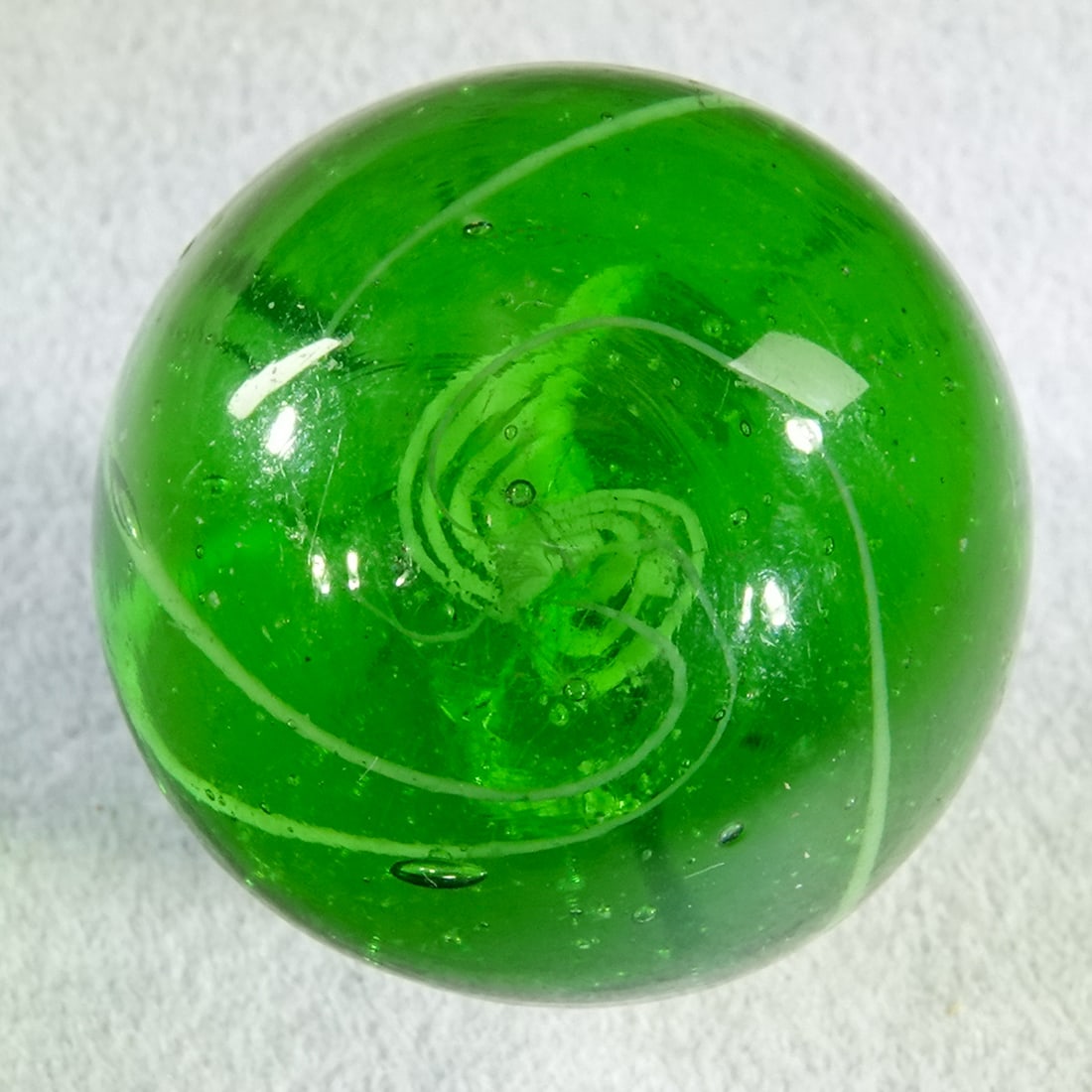 SWIRL, Ribbon Core. 27/32". Mint (9.8). - 5