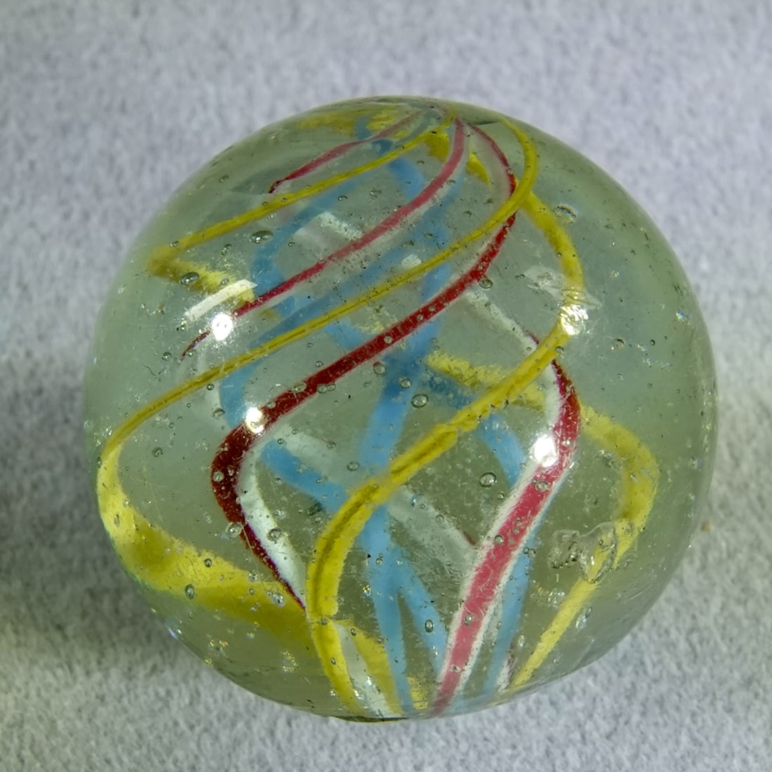 SWIRL, Divided Core. 13/16". Mint(-) (9.0). (1 of 6)