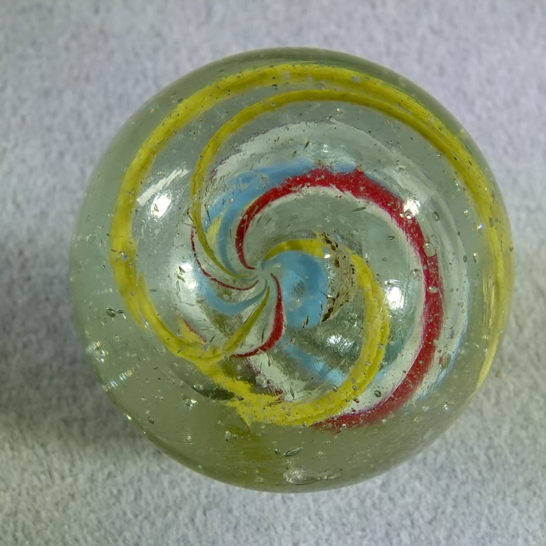SWIRL, Divided Core. 13/16". Mint(-) (9.0). - 6