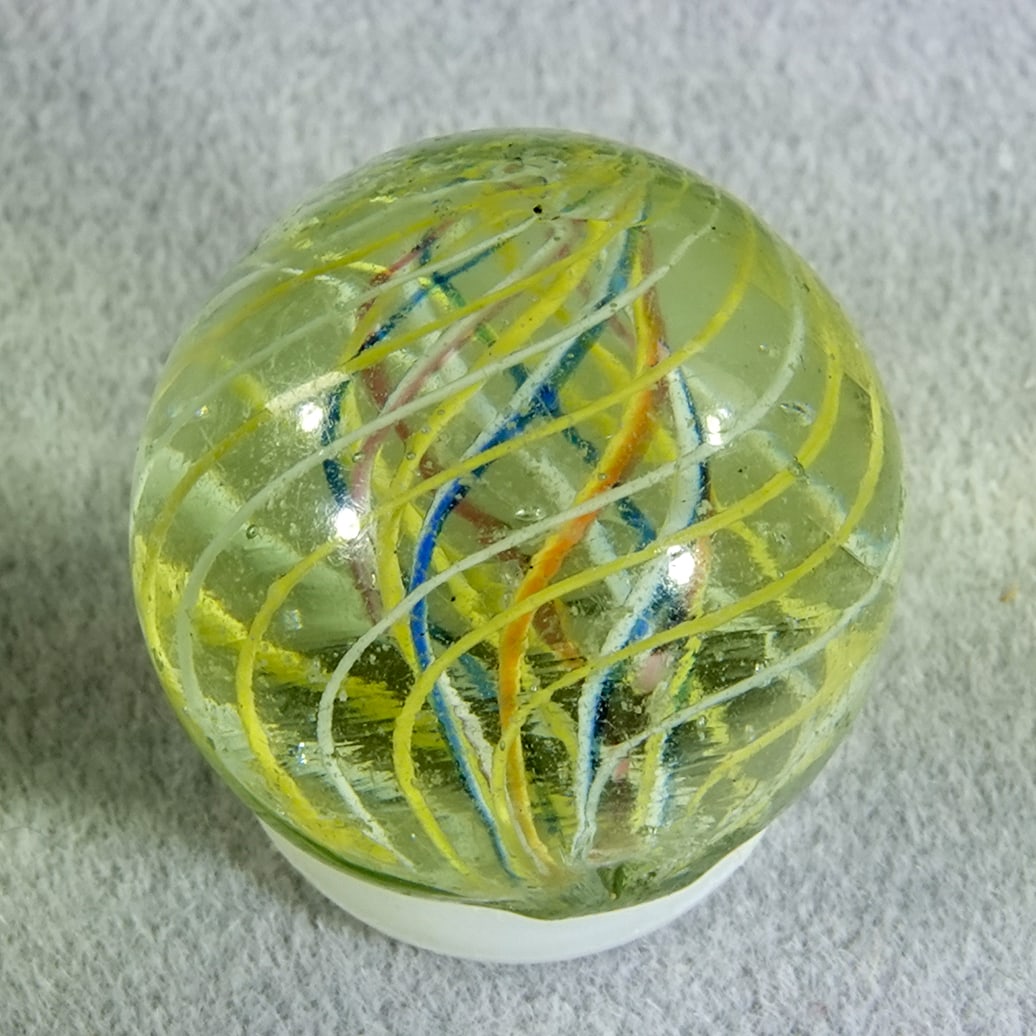 SWIRL, Divided Core. 5/8". Mint (9.9). - 2