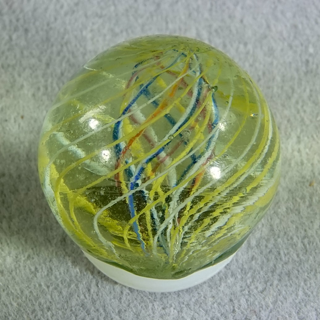 SWIRL, Divided Core. 5/8". Mint (9.9). - 3