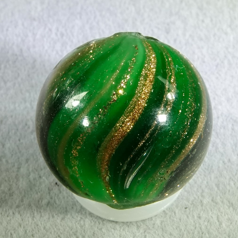 LUTZ, Onionskin. 21/32". Near Mint(+) (8.8). (1 of 6)