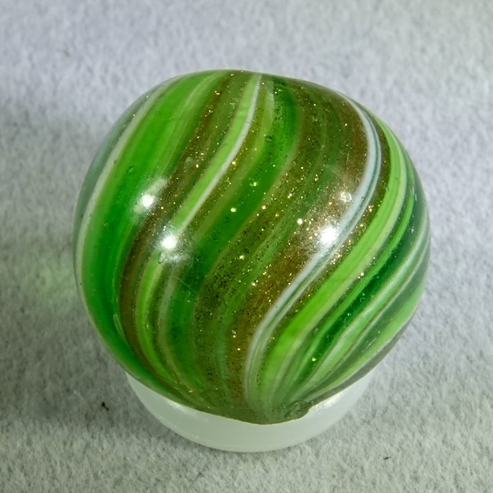 LUTZ, Onionskin. 5/8". Near Mint(+) (8.9). (1 of 6)