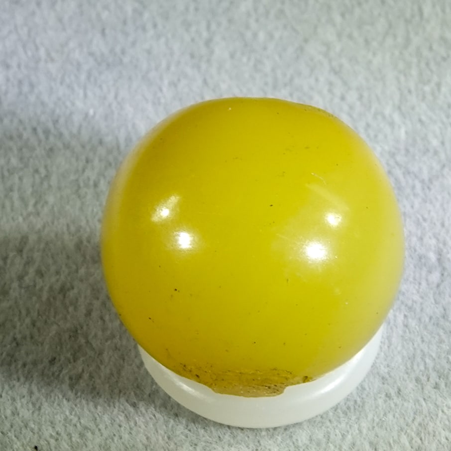 OTHER HANDMADE, Opaque. 9/16". Mint (9.9). - 2