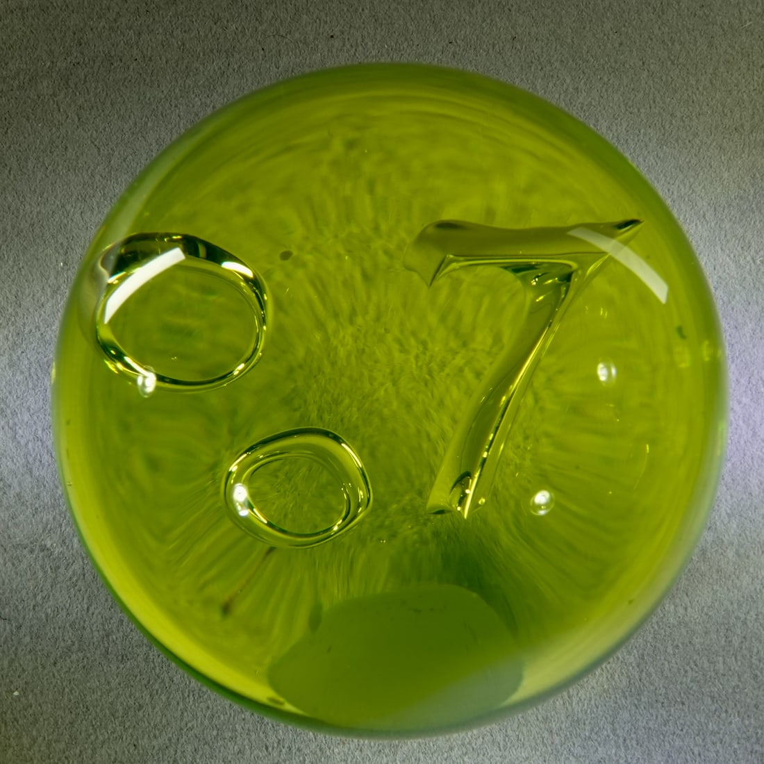 CONTEMPORARY HANDMADE, Mark Matthews. 2-1/8". Mint (9.9). (1 of 7)