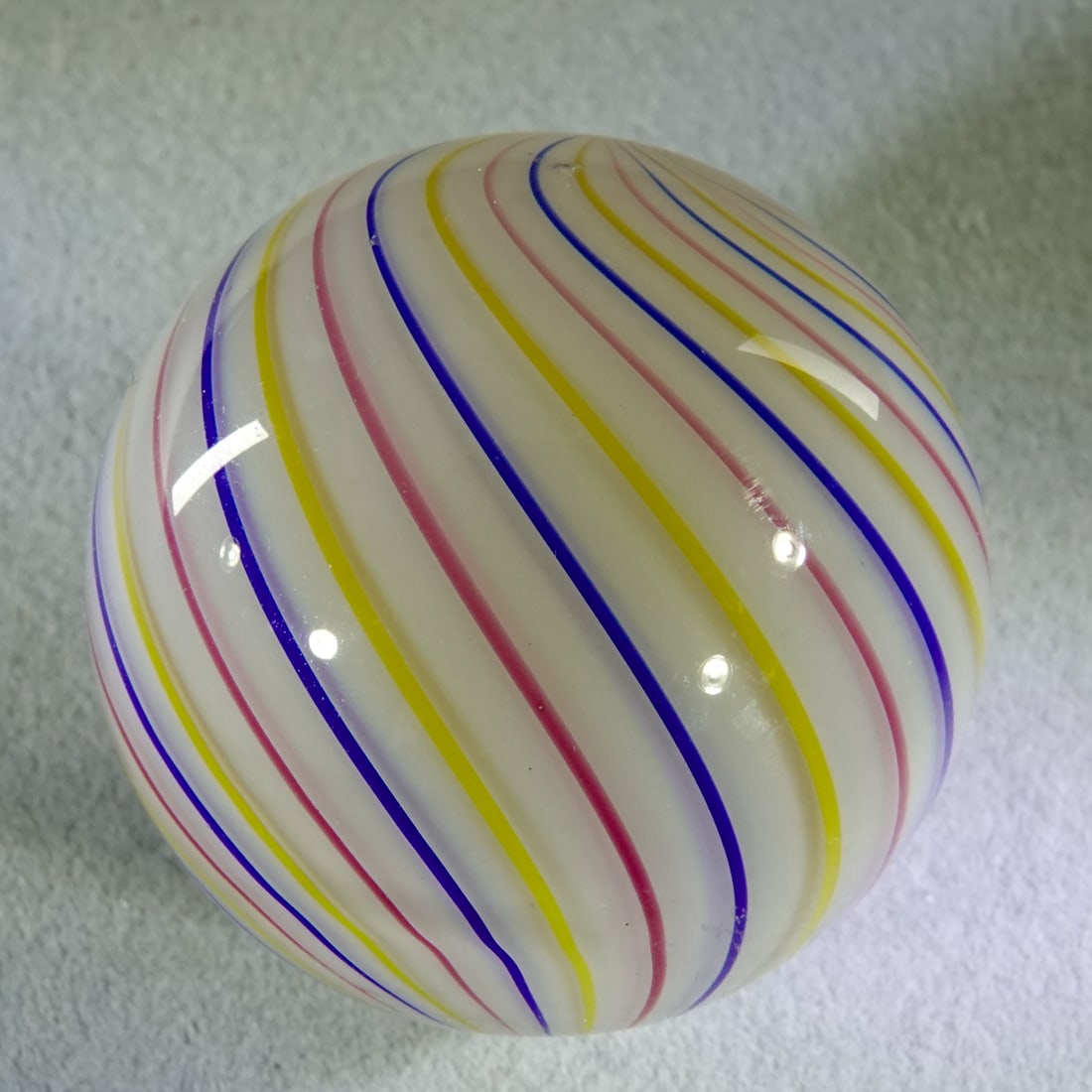 CONTEMPORARY HANDMADE, Mark Matthews. 1-7/16". Mint (9.9). (1 of 6)