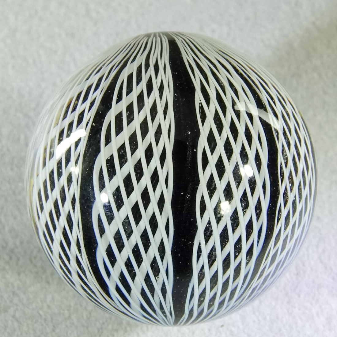 CONTEMPORARY HANDMADE, Cape Cod Glass. 1-1/16". Mint (9.9). (1 of 6)