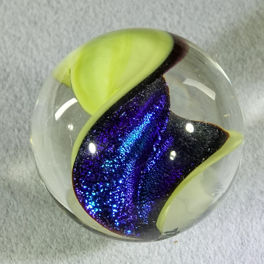 CONTEMPORARY HANDMADE, Phil MacGothlin. 7/8". Mint (9.9). (1 of 6)