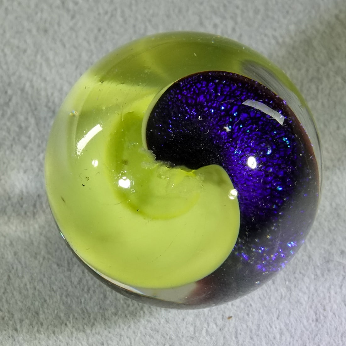 CONTEMPORARY HANDMADE, Phil MacGothlin. 7/8". Mint (9.9). - 6