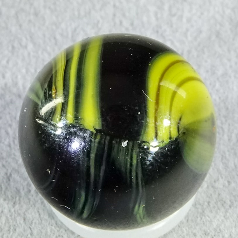 CHRISTENSEN AGATE COMPANY, Striped Opaque. 19/32". Mint (9.9). (1 of 6)