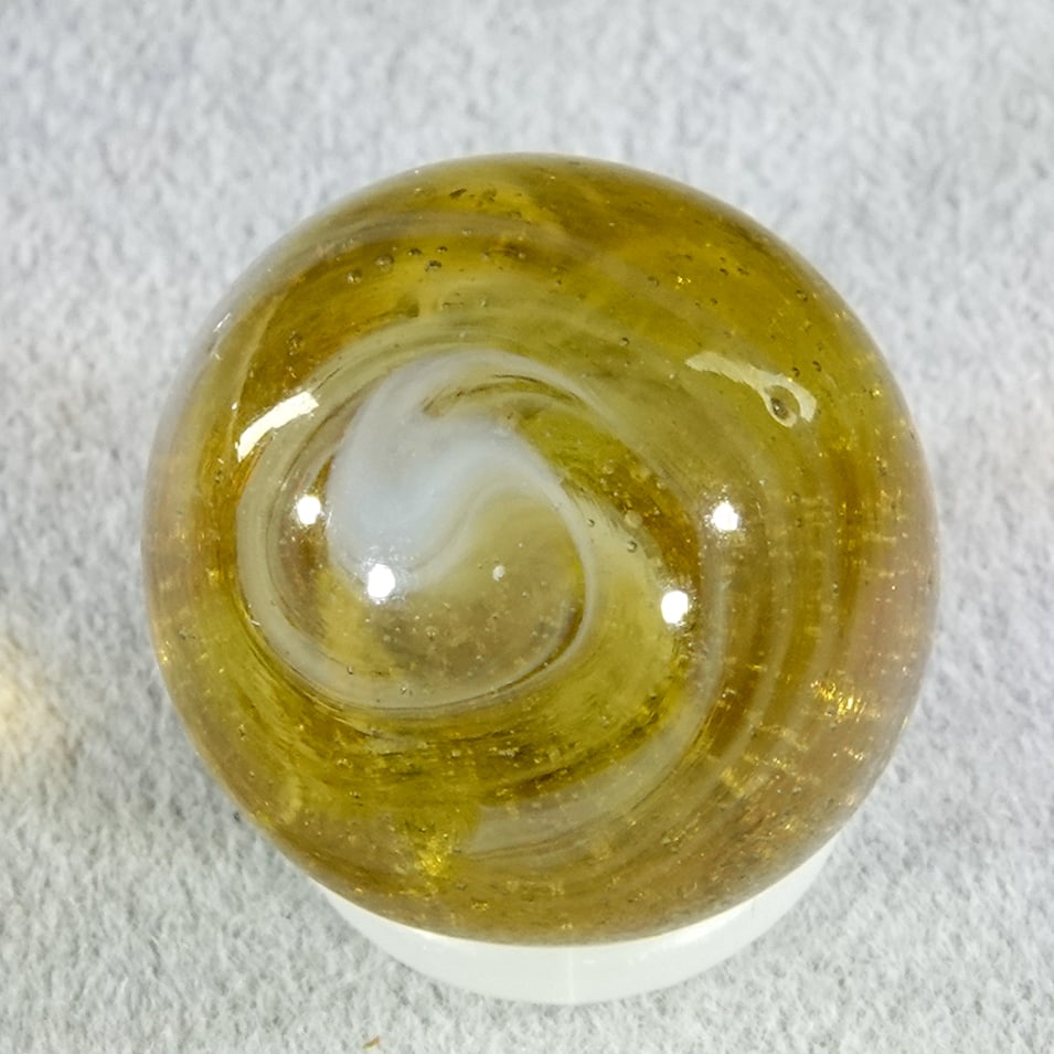 CHRISTENSEN AGATE COMPANY, Slag. 5/8". Mint (9.9).: CHRISTENSEN AGATE COMPANY, Slag. Handgathered light amber slag. Payne OH, circa 1925-1927. 5/8". Mint (9.9).