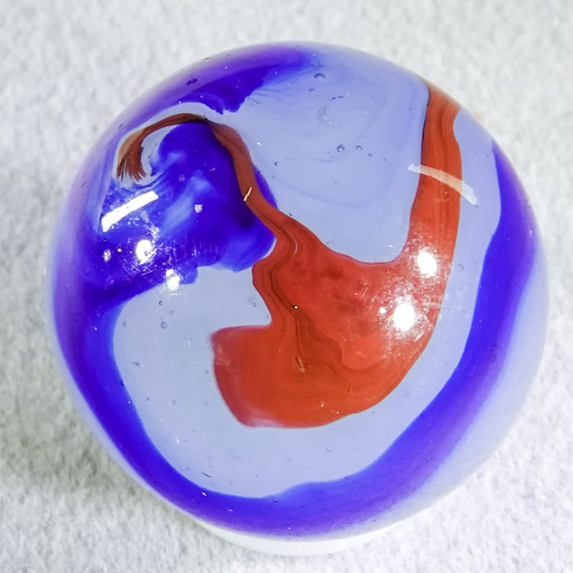 AKRO AGATE COMPANY, Blue Oxblood. 23/32'. Mint (9.9). (1 of 6)