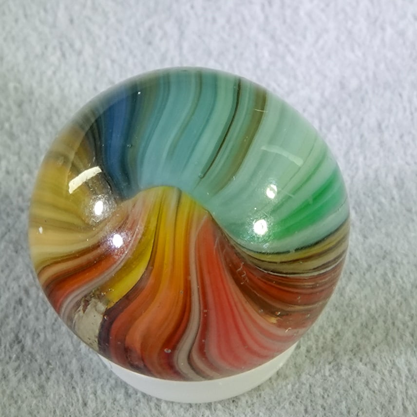 AKRO AGATE COMPANY, Sparkler. 21/32". Mint (9.9). (1 of 8)