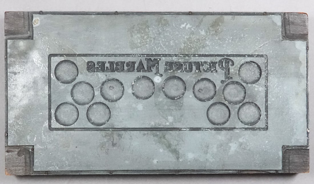 PELTIER GLASS COMPANY, Printing Block. Priniting block for the cover of a Comics box. (1 of 3)
