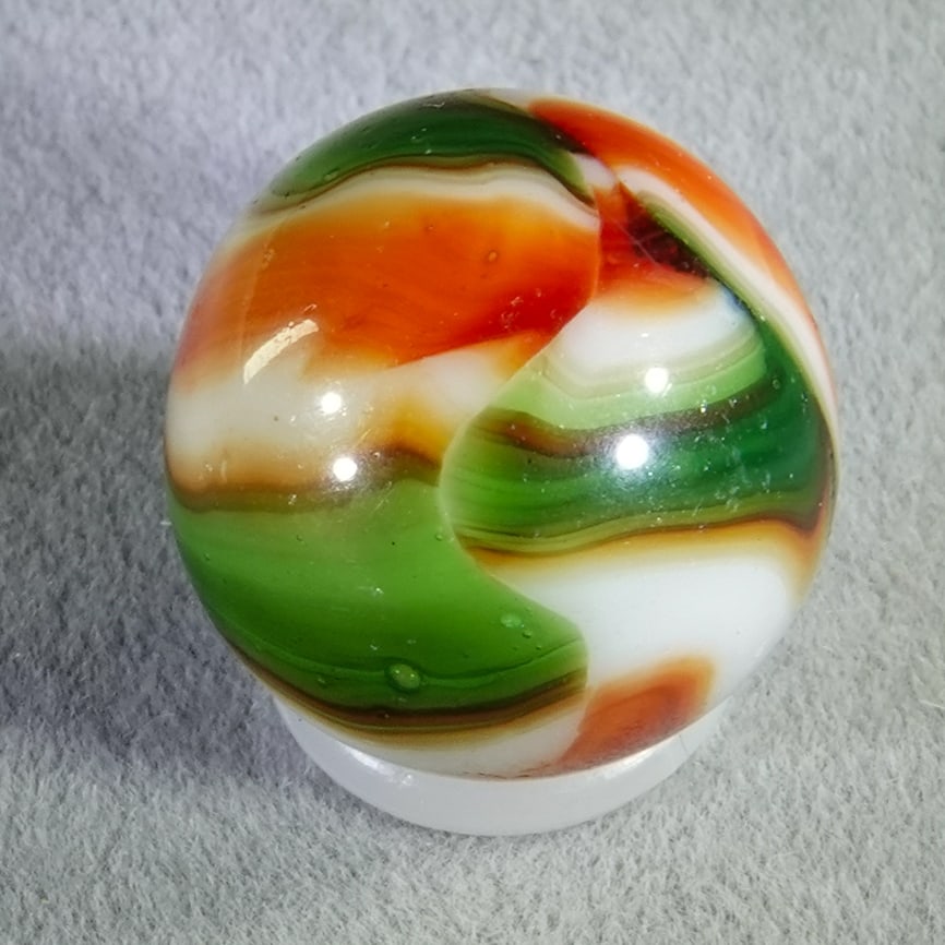 PELTIER GLASS COMPANY, National Line Rainbo. Christmas Tree. Lipstick. 21/32". Mint(-) (9.2). (1 of 6)