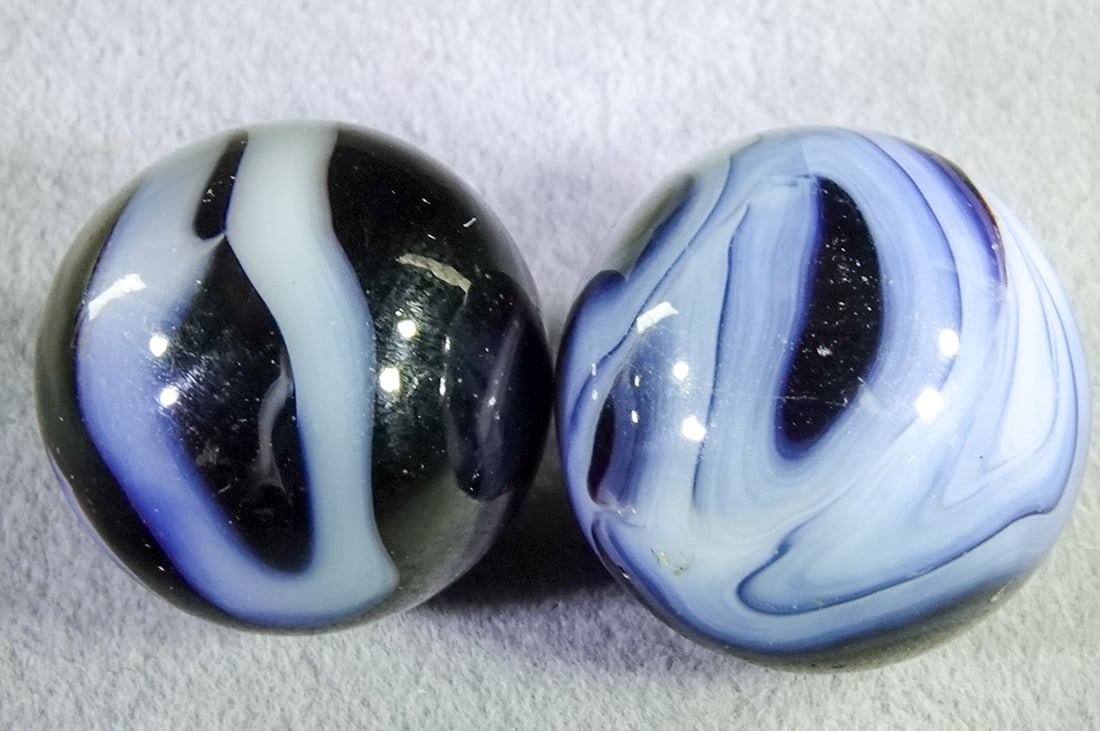 JACKSON MARBLE COMPANY, Swirl. 5/8". Mint (9.9). 2 marbles. (1 of 4)