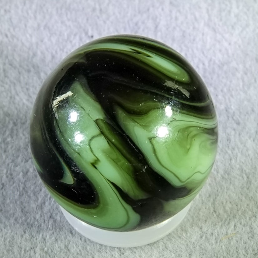 ALLEY AGATE COMPANY, Swirl. Pistachio. 5/8". Mint (9.9). (1 of 7)