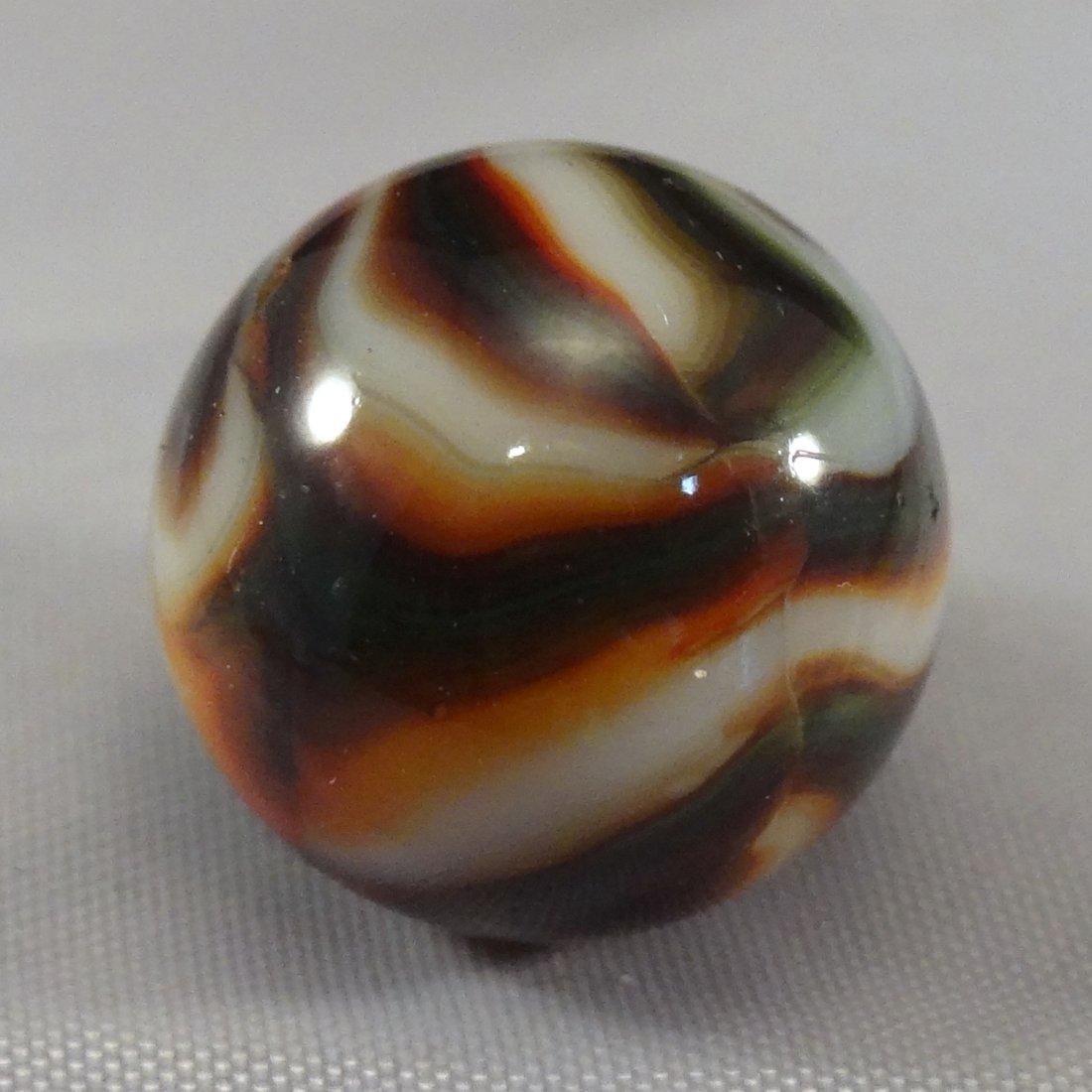 Marbles: Lot 53.  PELTIER, Xmas Tree. Mint (9.8). (1 of 4)