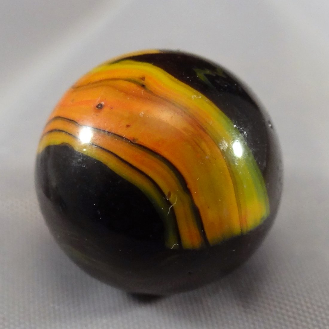 Marbles: Lot 80.  CHR AGATE, Striped Opaque. Mint(-) (1 of 5)