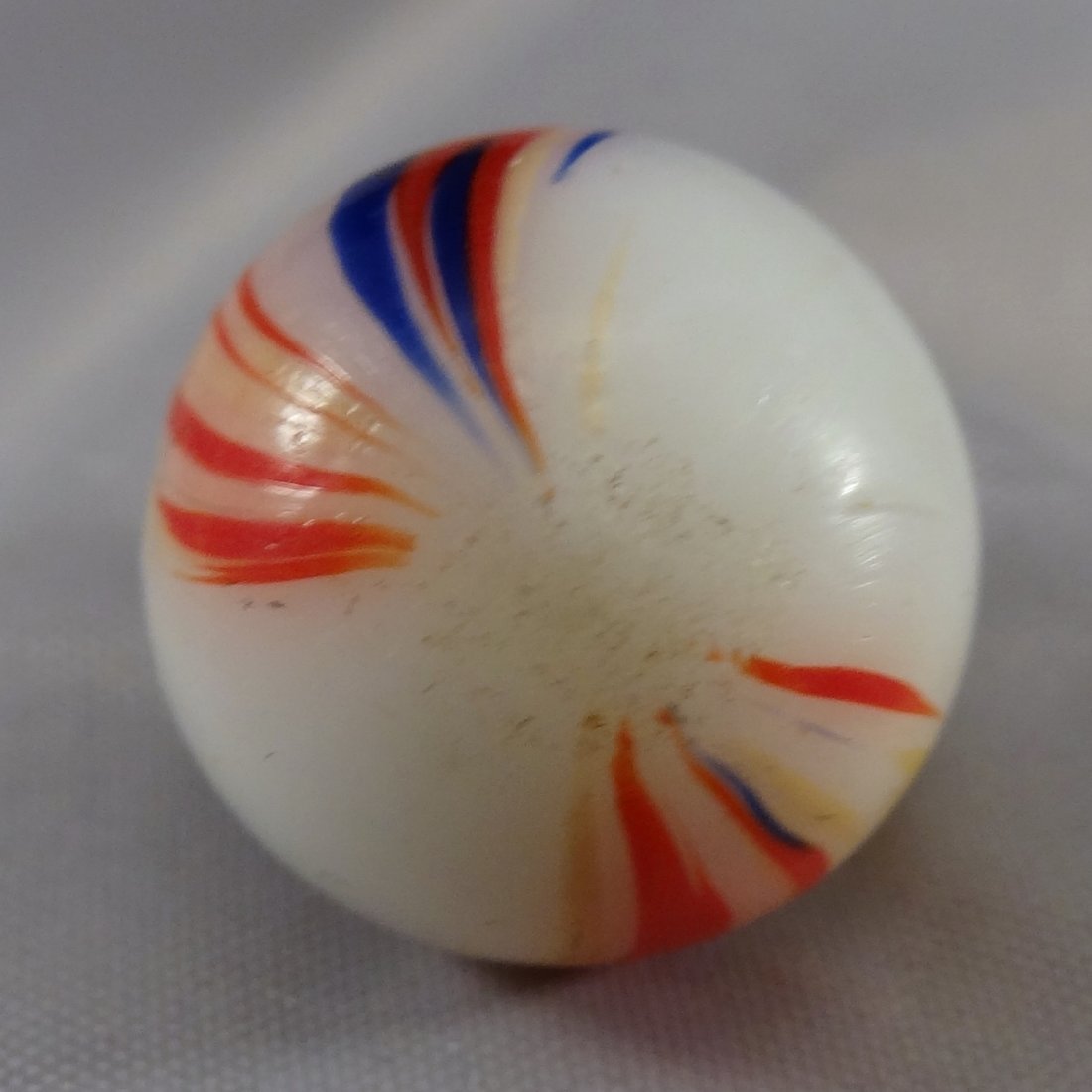 Marbles: Lot 81. HANDMADE, Banded Opaque. Mint (9.8). (1 of 4)