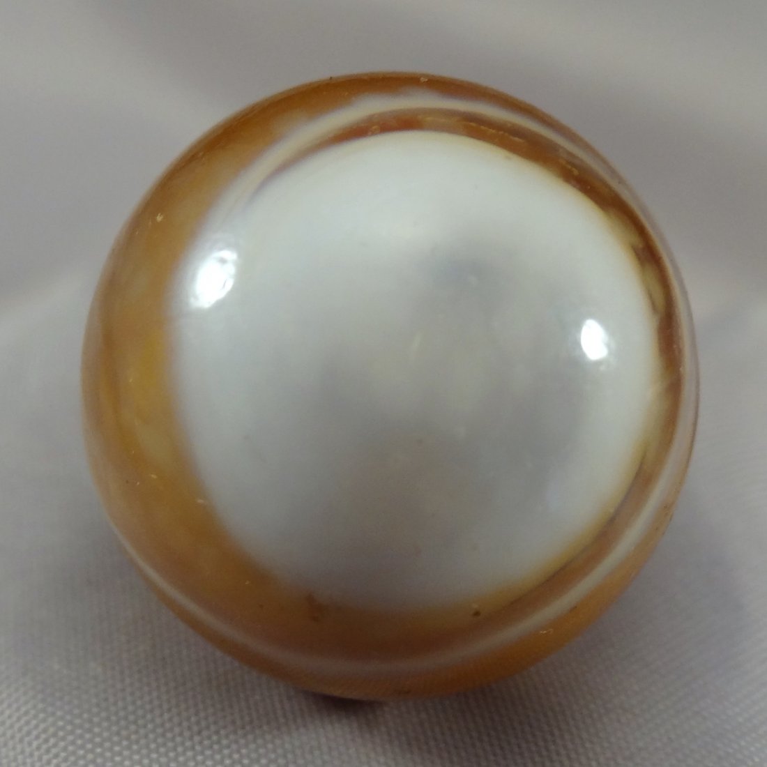 Marbles: Lot 119. AKRO AGATE, Slag. Mint (9.8).: Lot 119. AKRO AGATE COMPANY, Slag. Beautiful handgathered brown slag. Very nice. Clarksburg WV, circa 1922-1927. 27/32". Mint (9.8).