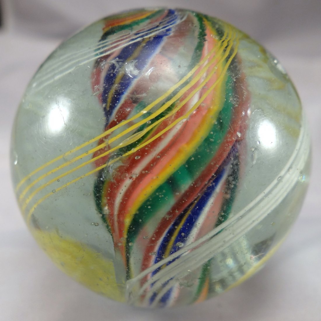 Marbles: Lot 156.  SWIRL, Divided Core. Good(+) (7.9). (1 of 4)