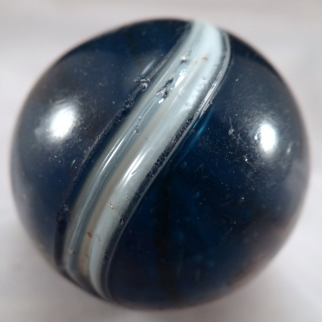 Marbles: Lot 167.  SWIRL, Banded. Mint (9.6). 1-5/16". (1 of 6)