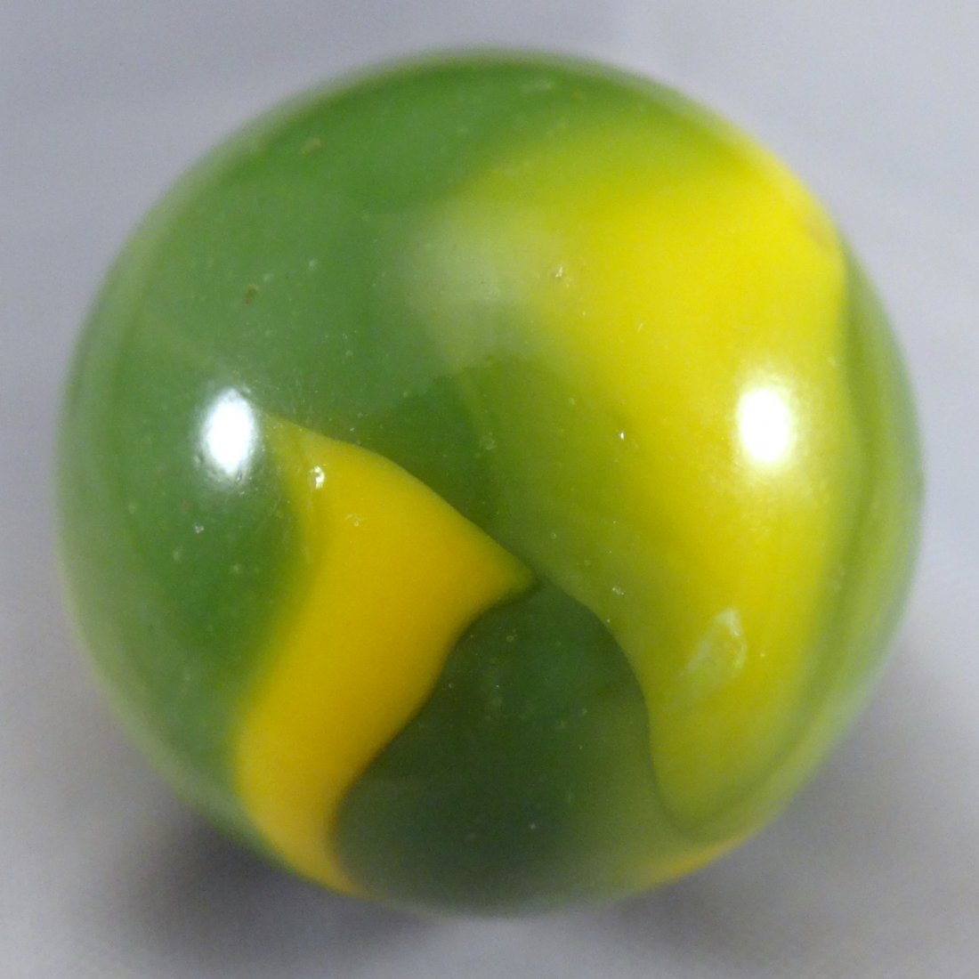 . Peltier Glass. John Deere. 29/32". M 9.8 (1 of 4)