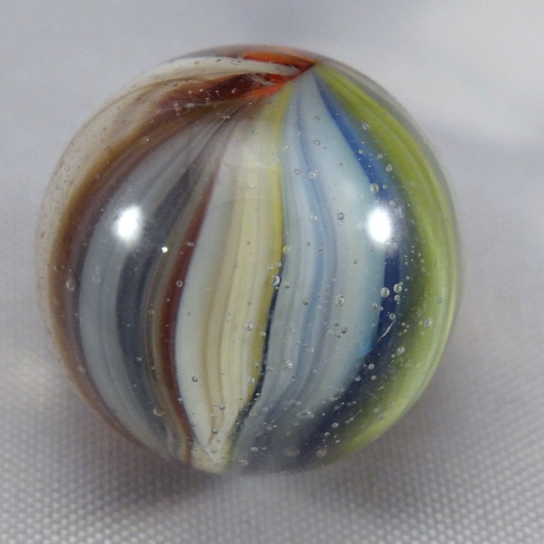 . Akro Agate Company. Sparkler. 5/8". M 9.7 (1 of 4)