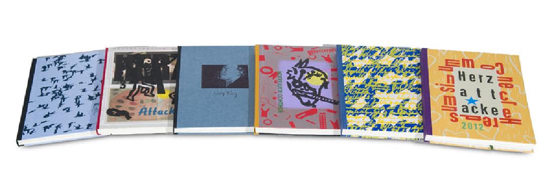 Barck, Maximilian Herzattacke. Literatur- und: Künstlerbücher nach 1945 Barck, Maximilian Herzattacke. Literatur- und Kunstzeitschrift. 6 Hefte. Enthält: Jg. 15/2003: Mit Graphiken von Klaus Zylla, Silka Papenfuß, Micha Brendel