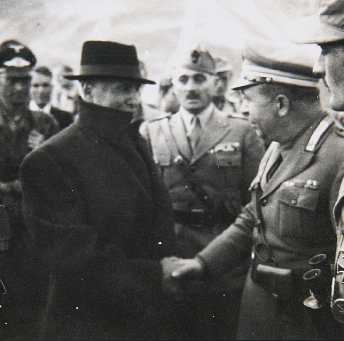 Wehrmachts-Photoalbum. Sammlung von 197 OPhotographien (1 of 1)