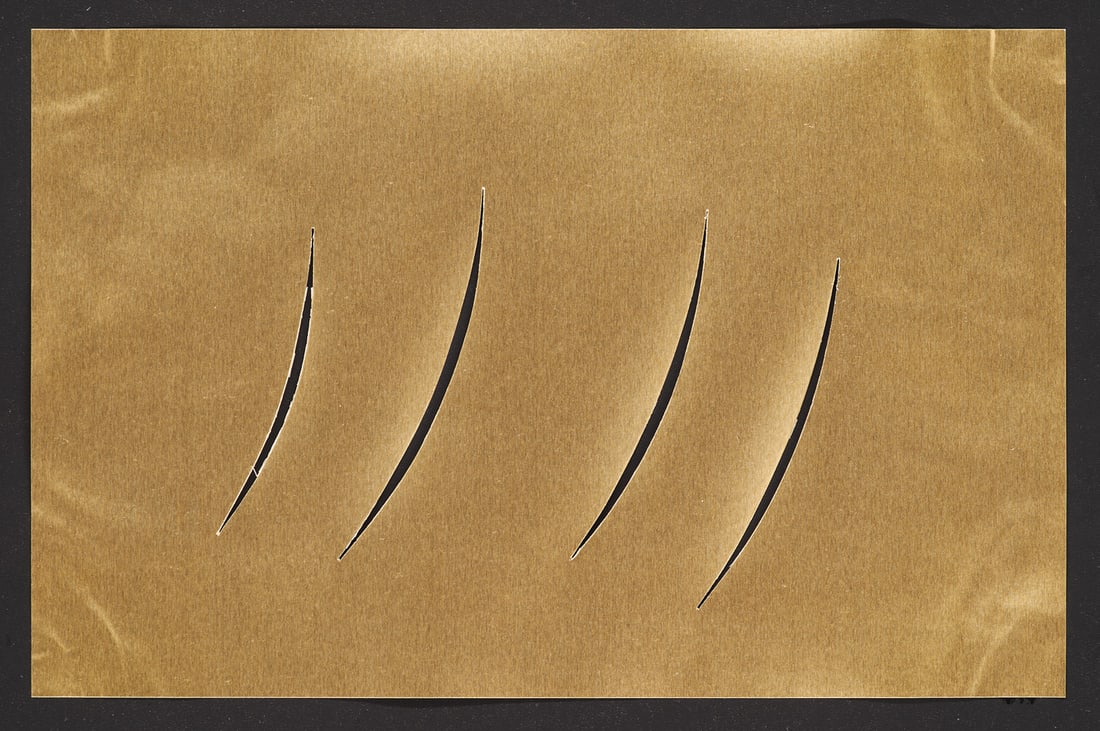 Nach Lucio Fontana o.T. (Concetto Spaziale). 1961. Goldfolie und Cutout. 14,7 x 23 cm. (26,8 x 28,1 (1 of 1)
