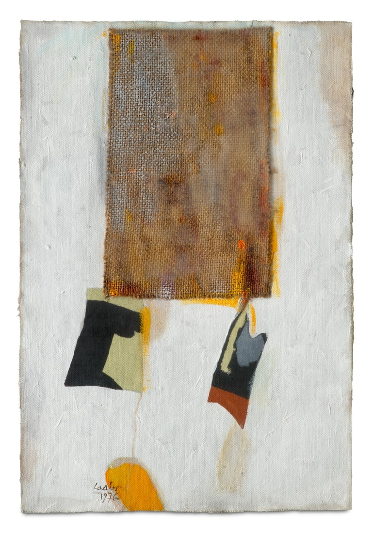 Laabs, Hans Ohne Titel. 1976. Collage und Öl auf Leinwand. 50,5 x 34 cm (53 x 36 cm). Signiert: Laabs, Hans Ohne Titel. 1976. Collage und Öl auf Leinwand. 50,5 x 34 cm (53 x 36 cm). Signiert und datiert. Auf Unterlage montiert. - Ränder technikbedingt leicht unregelmäßig. Ins