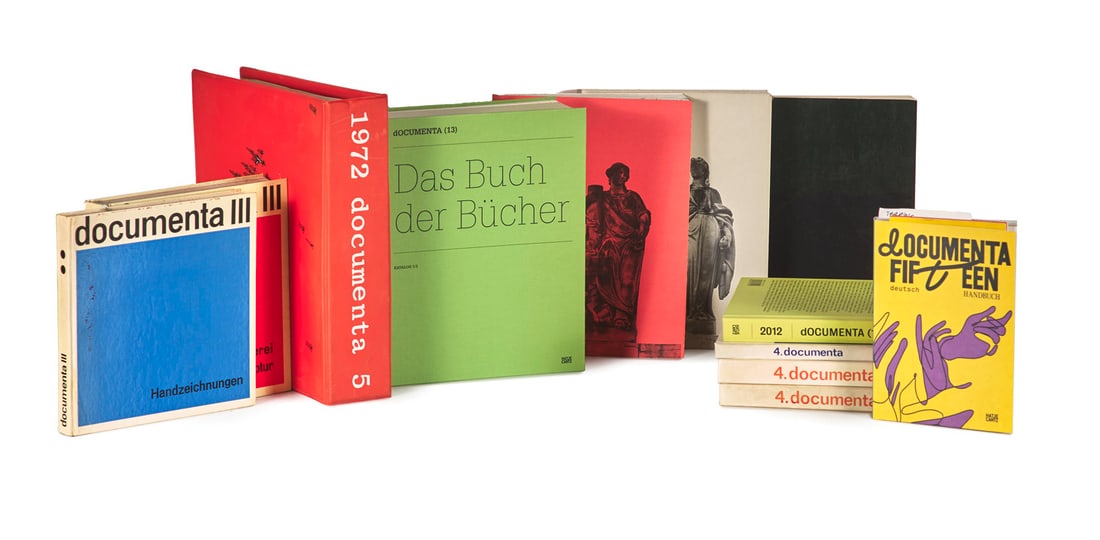 Wichtige Sammlung von über 40 Bänden von Documenta-Katalogen, Sekundärschriften, (1 of 1)
