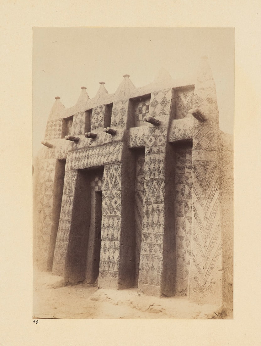 Moreau Frères (Phot.) Zwei große Alben mit 97 (von 100), meist querformatigen, montierten: Afrika - Mali und GuineaMoreau Frères (Phot.)Zwei große Alben mit 97 (von 100), meist querformatigen, montierten und auf den Trägerkartons handschriftlich nummerierten originalen Albumi
