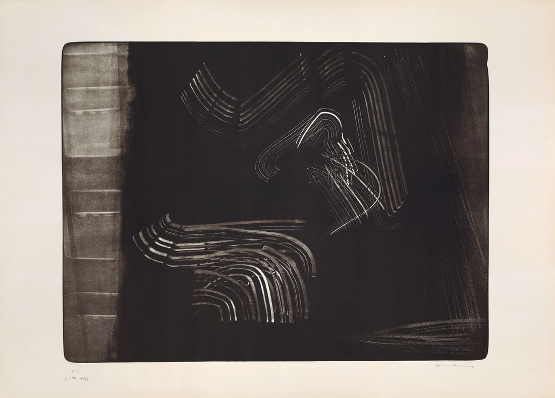 Hans Hartung L 1973-14. 1973. Lithographie in Schwarz auf festem BFK Rives-Velin (m. Wz.). 59,5 x: Hans HartungL 1973-14. 1973. Lithographie in Schwarz auf festem BFK Rives-Velin (m. Wz.). 59,5 x 79,3 cm (75 x 104,9 cm). Signiert. - Leicht unregelmäßig gebräunt, auch verso, ganz vere
