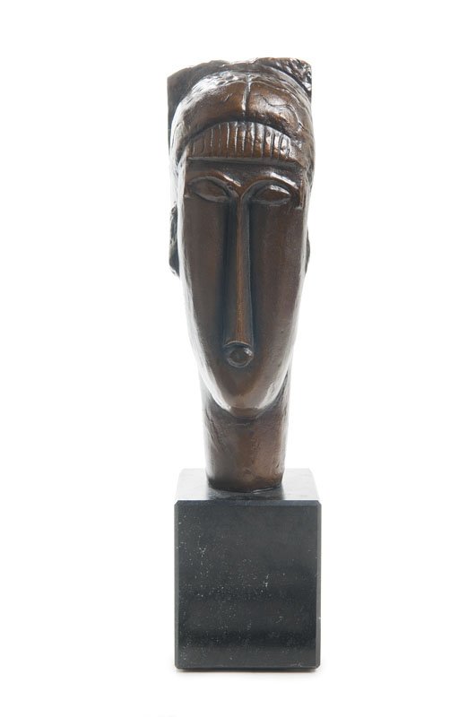 Modigliani, Amedeo Tête de jeune fille à la frange.: Modigliani, Amedeo Art casting on granite base. Signed and numbered on verso. - Back of head partly slightly corroded. - Cast by Ary Mundi. - One of 298 copies. Tête de jeune fille à la frange. Kuns