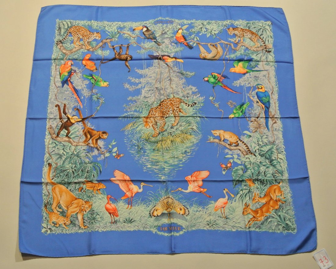 HERMES Paris "Equateur" by Robert Dallet Blue silk scar: HERMES Paris "Equateur" by Robert Dallet Blue silk scarf (very good condition) Carré en soie bleue (très bon état)