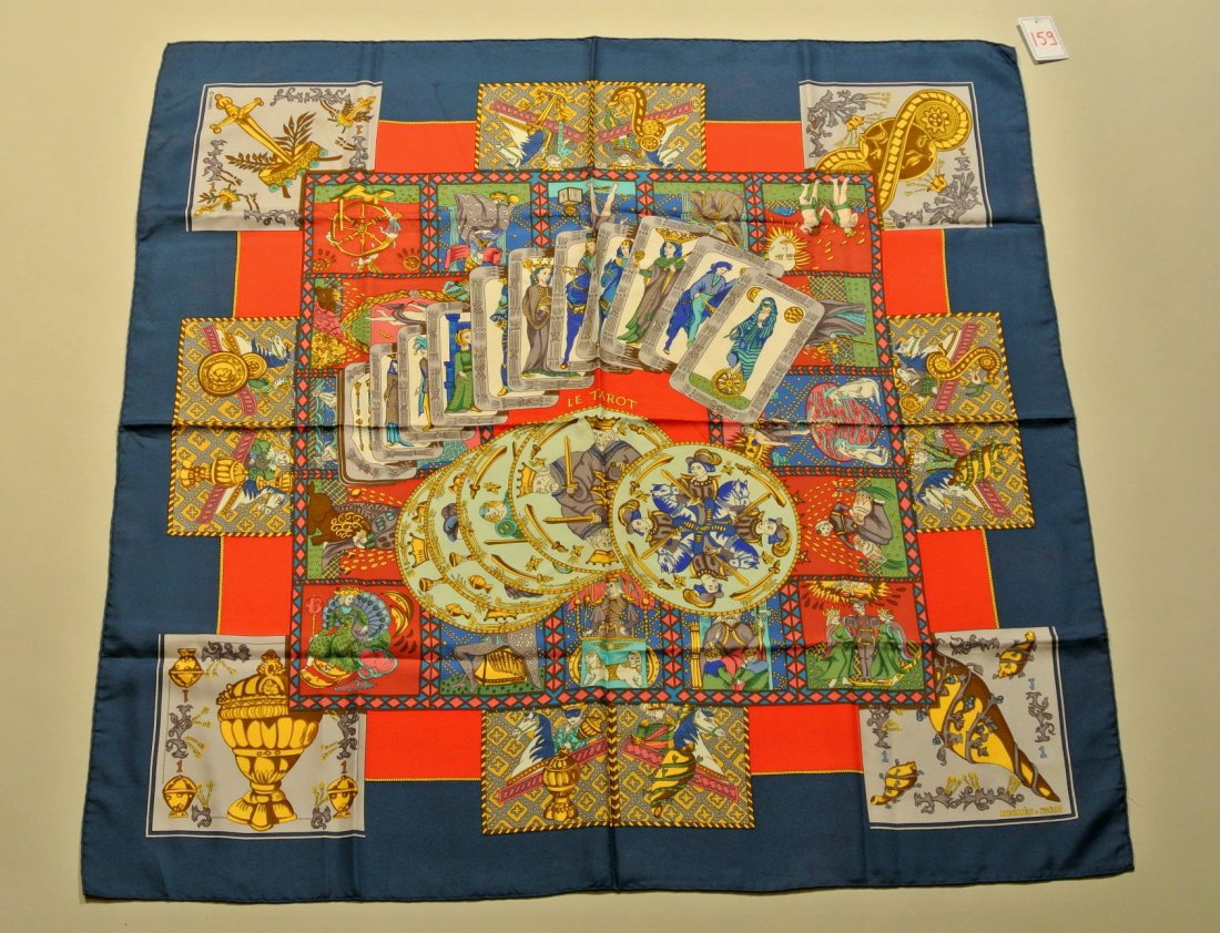 HERMES Paris "Le Tarot" by Annie Faivre Blue silk scarf: HERMES Paris "Le Tarot" by Annie Faivre Blue silk scarf (good condition, little stains) Carré en soie bleue (bon état, petites taches)