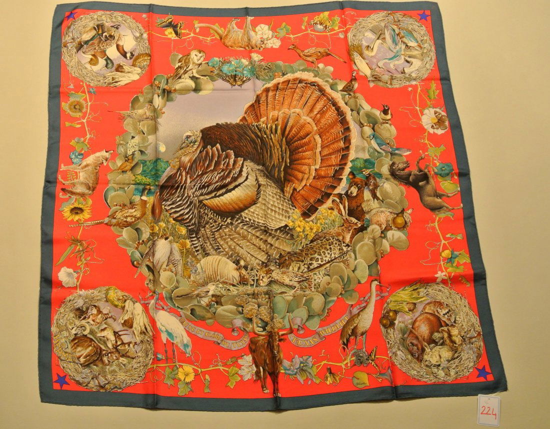 HERMES Paris "Faune et Flore du texas" by Kermit Oliver: HERMES Paris "Faune et Flore du texas" by Kermit Oliver Red silk scarf (very good condition) Carré en soie rouge (très bon état)