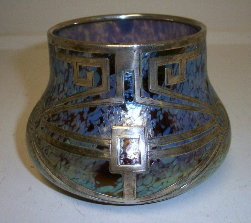 Art Deco Silver overlay vase: 3 1/2" tall oil spot iridescent silver overlay artdeco design attr to Loetz