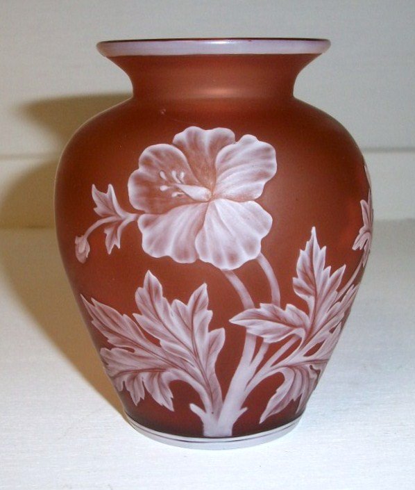 Thomas Webb Cameo Vase: 3 1/2" peach colored with white cameo foral polished pontil unsigned attr to T. Webb