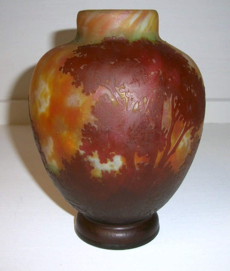 Daum Nancy Cameo Glass Vase: 6 1/2" Red forest motif signed double cross Daum Nancy
