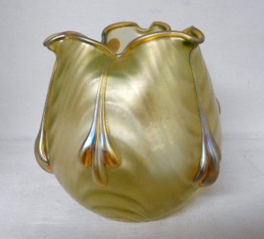 Loetz of Austria Vase: 5 3/4" tall with 6 applied glass tri-punts. Highly polished unsigned pontil attributed to Loetz.