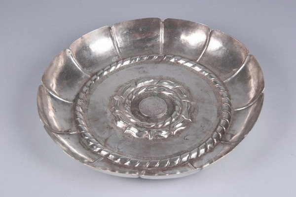 PERUVIAN STERLING SILVER SHALLOW BOWL. - 14 oz.,